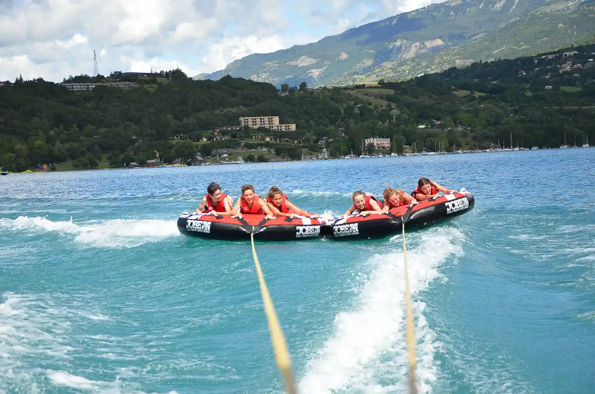 waterskiing and tubing on the serre poncon lake in the alps (25 of 36).webp